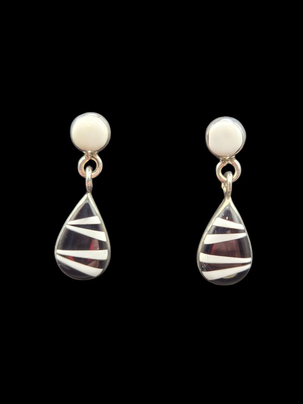 Sterling Silver Black Onyx White Howlite Buffalo Inlay Drop Earrings Southwest